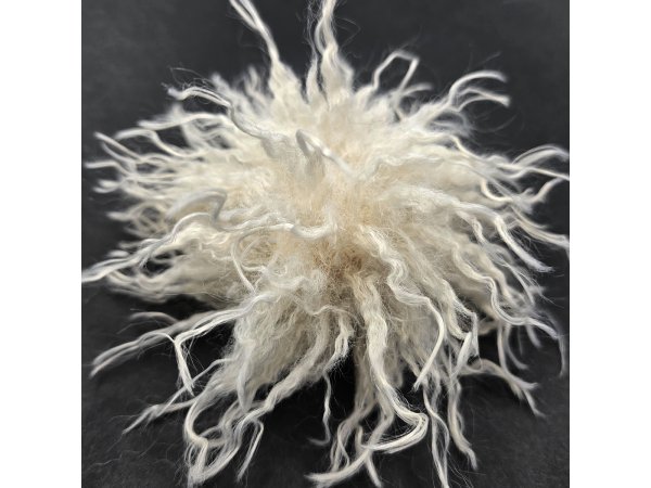 Pompon lama sztuczna Ecru Zgaszony cena za 1 szt pompony do czapek zimowych ze sztucznego futra lamy