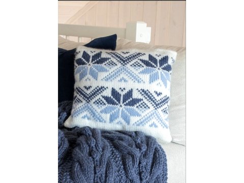 SNORRE włóczka 217 CZARNA SADZA Viking Garn 100g 100m 100% wełna czesankowa HIGHLAND z Peru na sweter genser