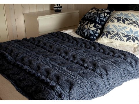 SNORRE włóczka 217 CZARNA SADZA Viking Garn 100g 100m 100% wełna czesankowa HIGHLAND z Peru na sweter genser